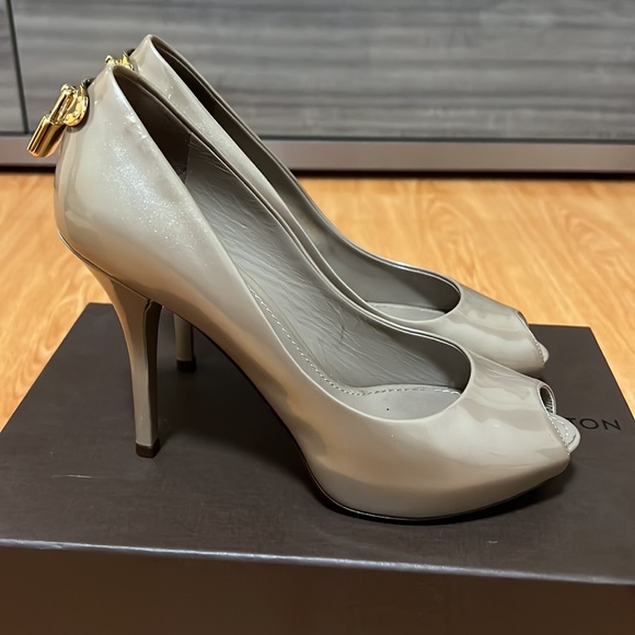 Louis Vuitton Oh Really Peep Toe Heels - Picture 4 of 6